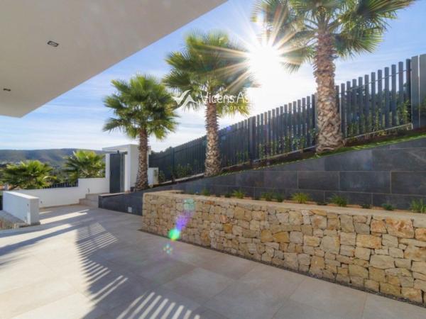 Chalet wolnostojący na sprzedaż w  Casa o chalet en Calle del Riu Esera, Sol de Este - Puerta Fenicia, Jávea/Xàbia, Jávea/Xàbia photo 1
