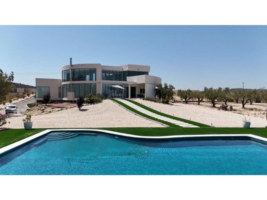 Properties for sale and rent in Spain photo 3