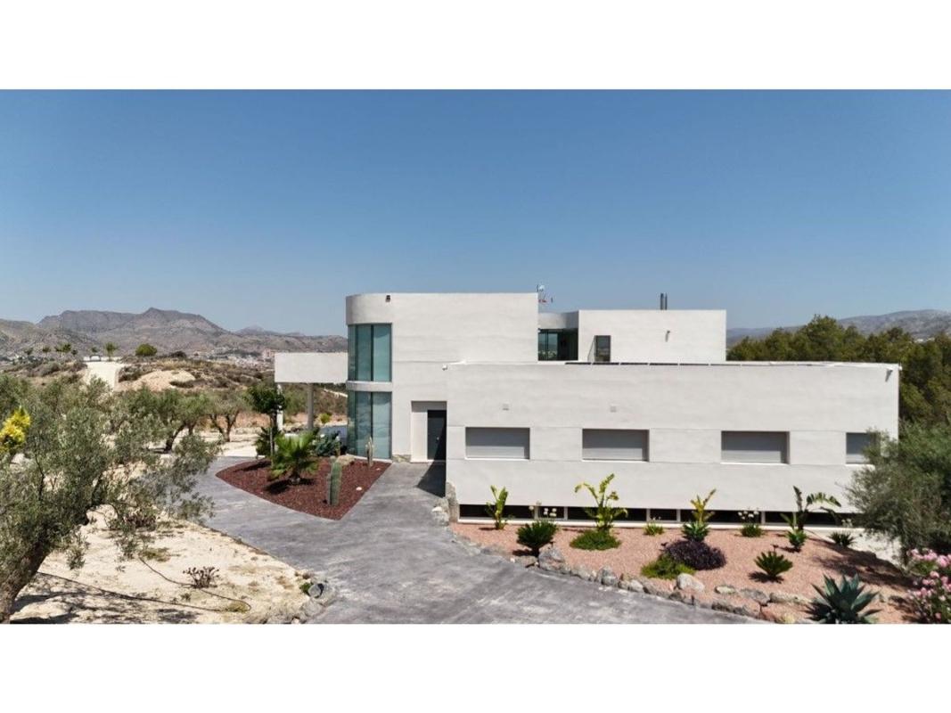 Properties for sale and rent in Spain photo 5