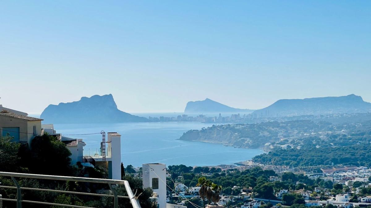Properties for sale and rent in Spain photo 3