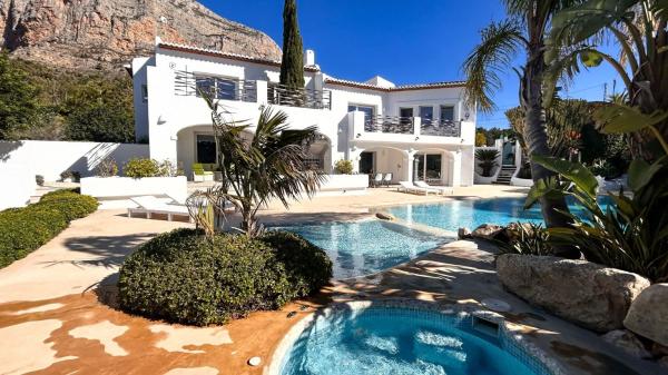 Casa o chalet independiente en Calle del Montgó, 9, Montgó - Ermita, Jávea/Xàbia thumbnail 2