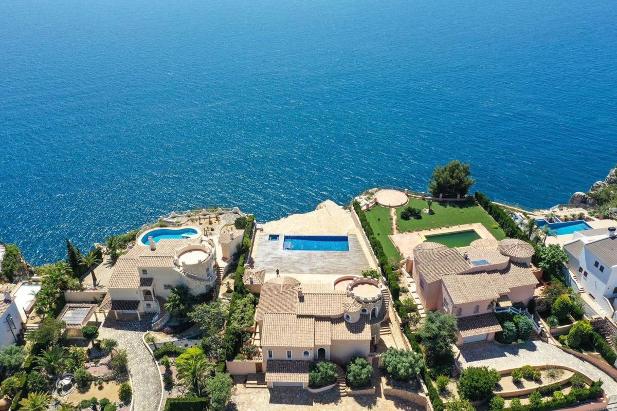 Sale of independent chalet in Casa o chalet en Calle Palmeras, 100, Cumbre del Sol, Benitachell, Benitachell
photo 1