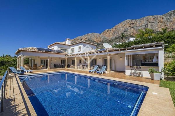 Casa o chalet independiente en Calle Fènix, Montgó - Ermita, Jávea/Xàbia thumbnail 2