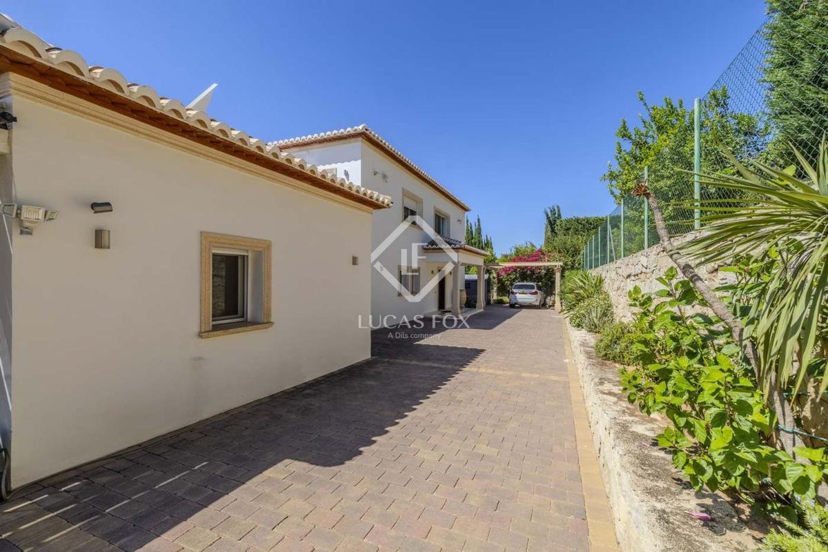 Propiedades en venta y alquiler en España photo 4