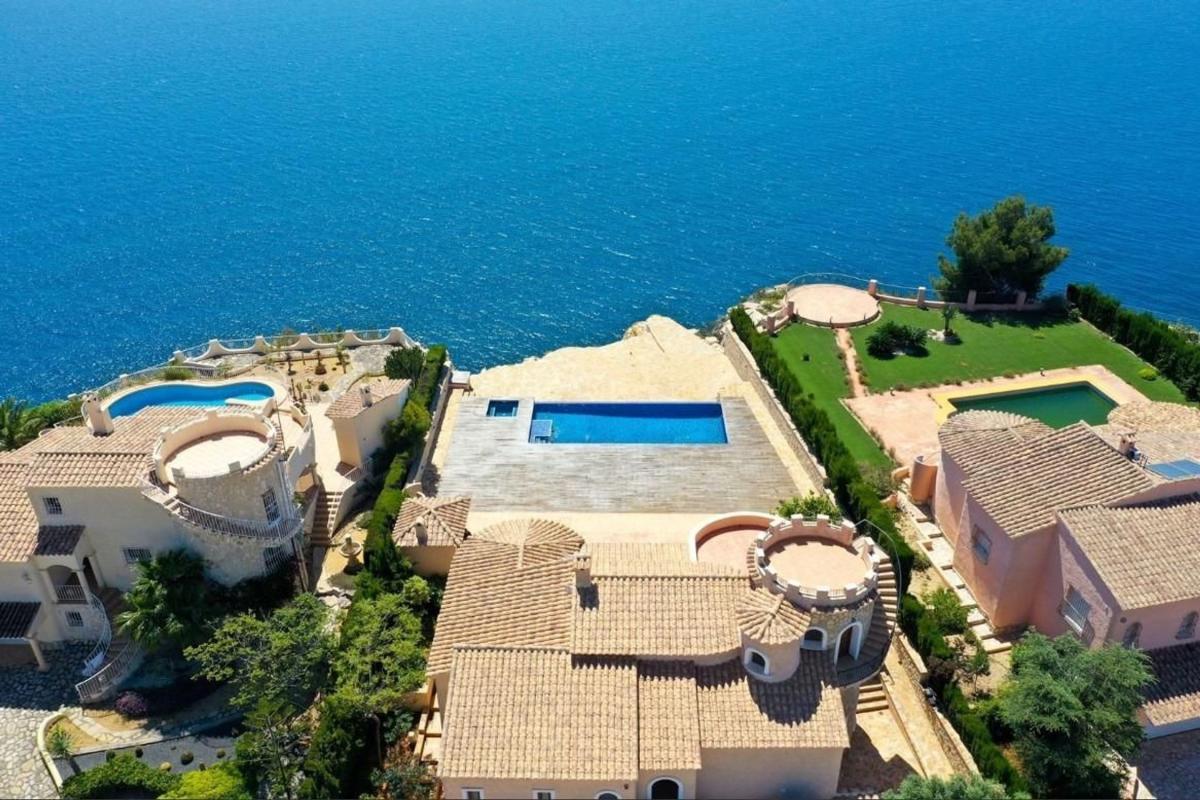 Properties for sale and rent in Spain photo 2