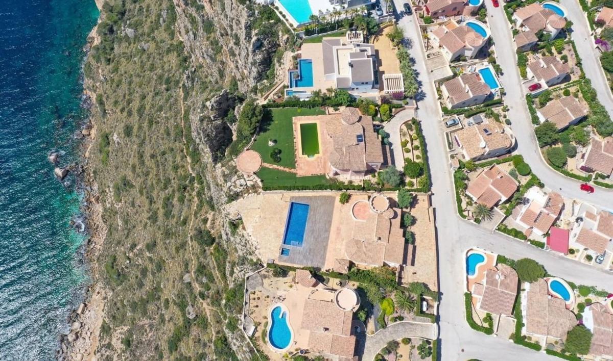 Properties for sale and rent in Spain photo 4