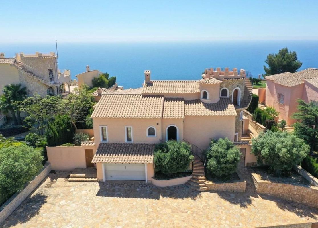 Properties for sale and rent in Spain photo 5