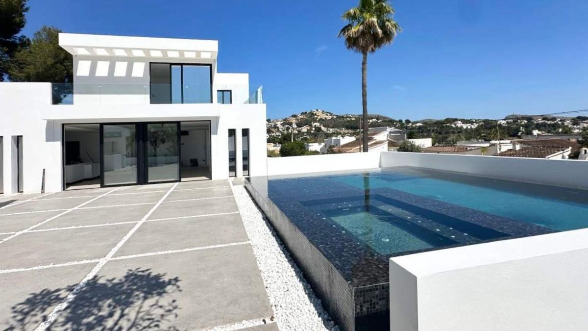 Propiedades en venta y alquiler en España photo 1