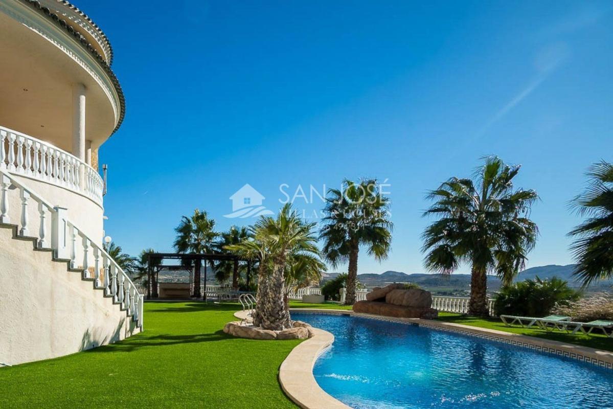 Properties for sale and rent in Spain photo 3