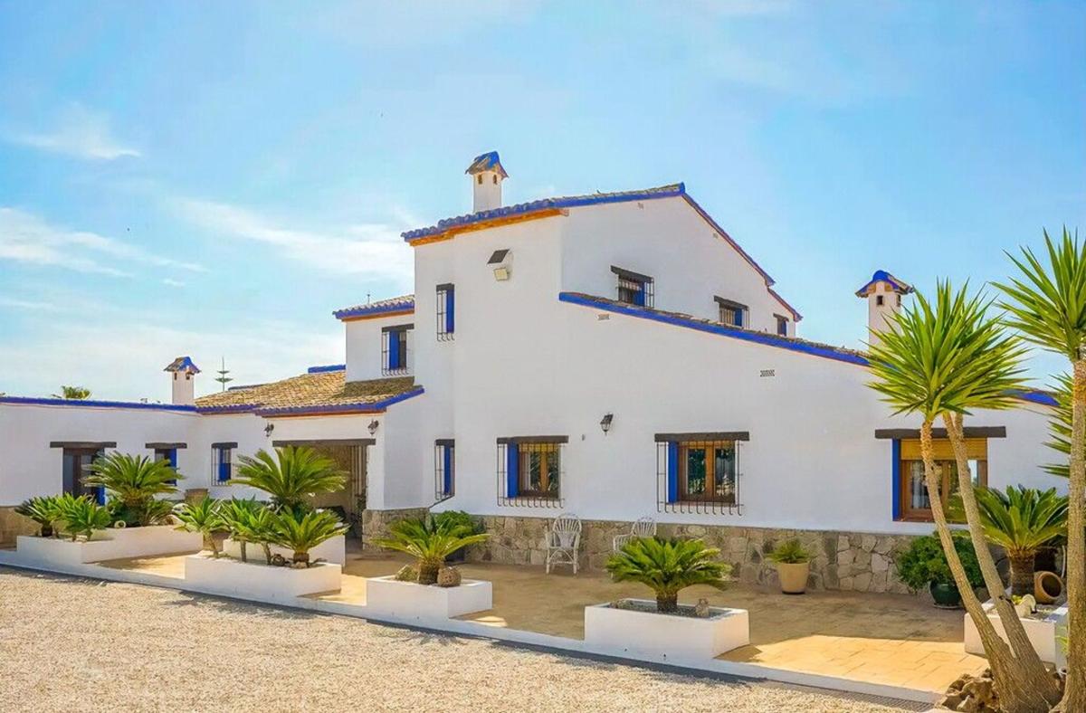 Propiedades en venta y alquiler en España photo 1