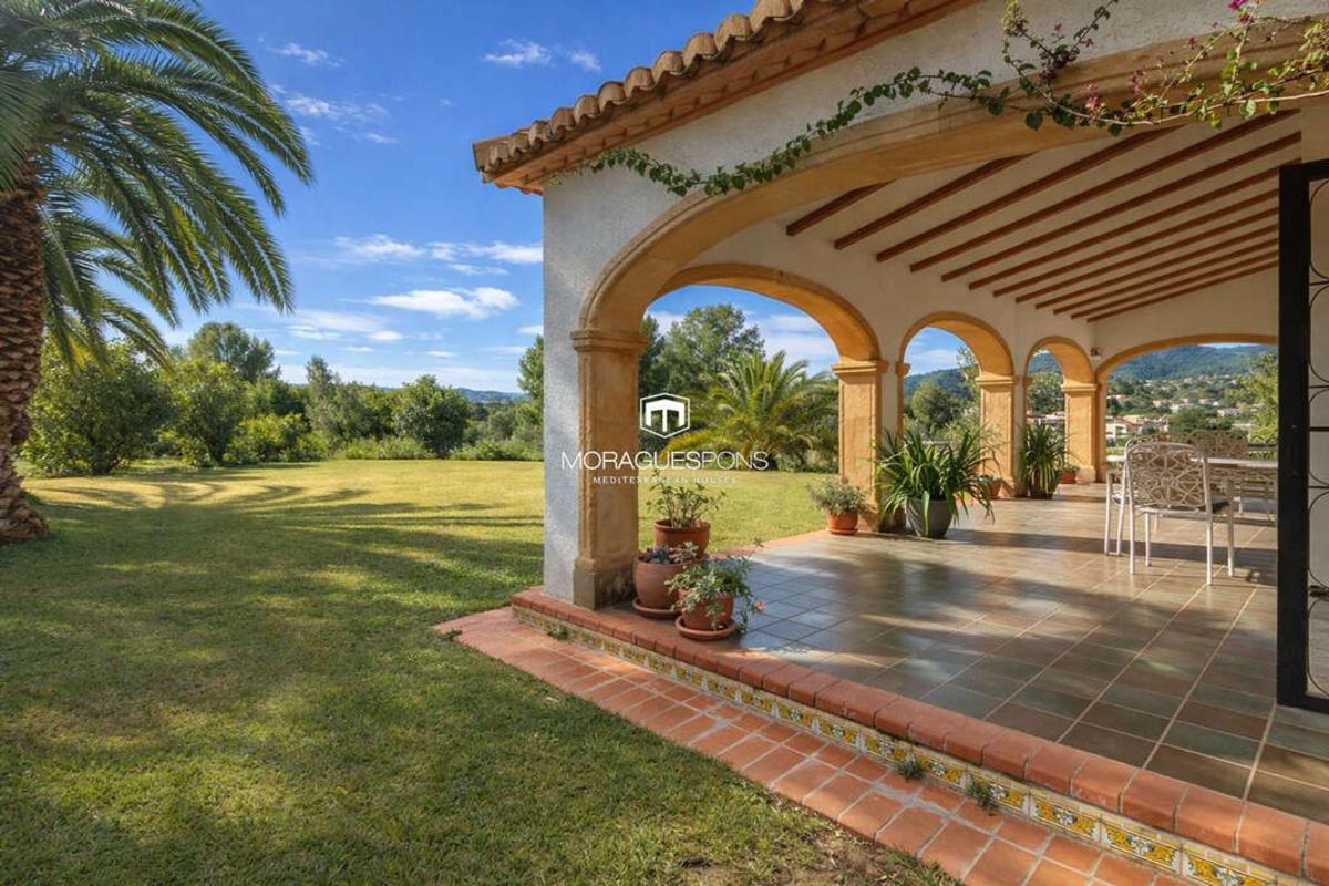 Properties for sale and rent in Spain photo 3