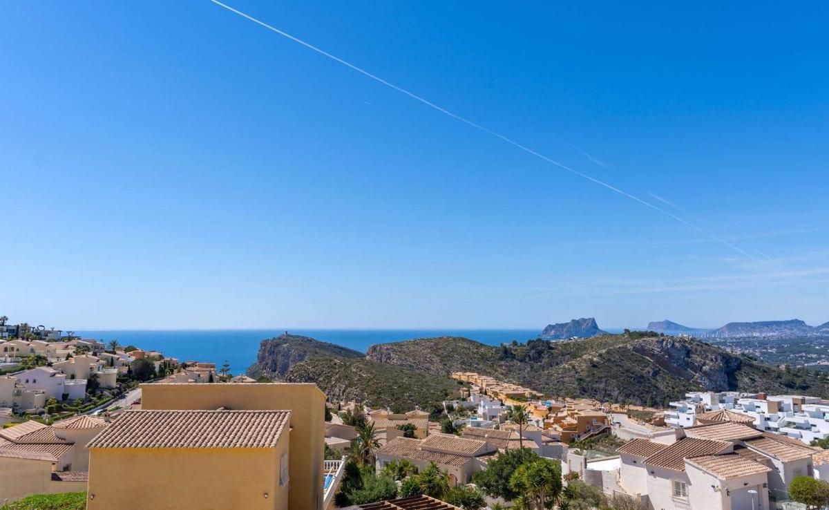 Properties for sale and rent in Spain photo 2
