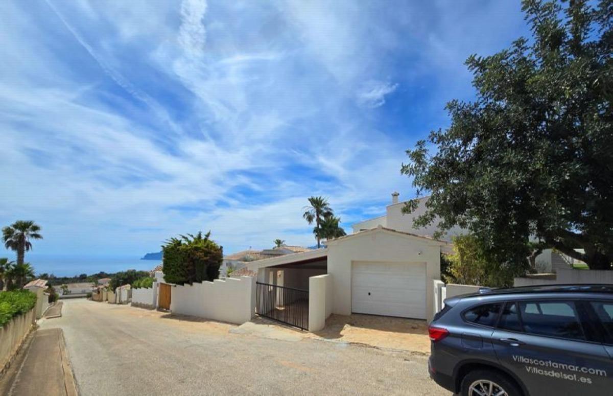 Properties for sale and rent in Spain photo 5