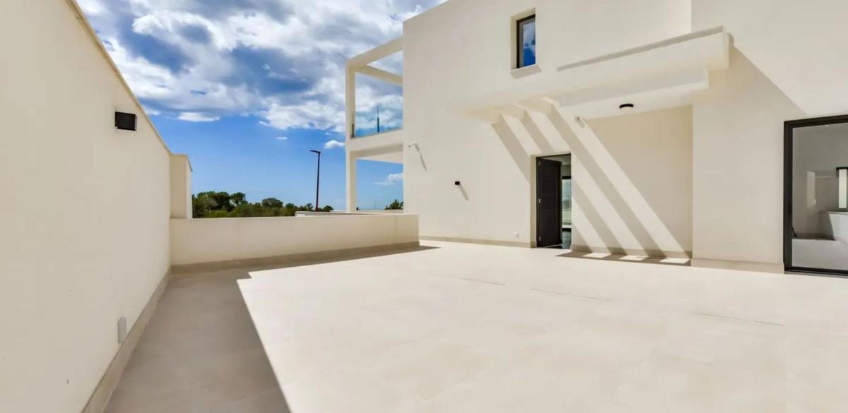 Properties for sale and rent in Spain photo 5
