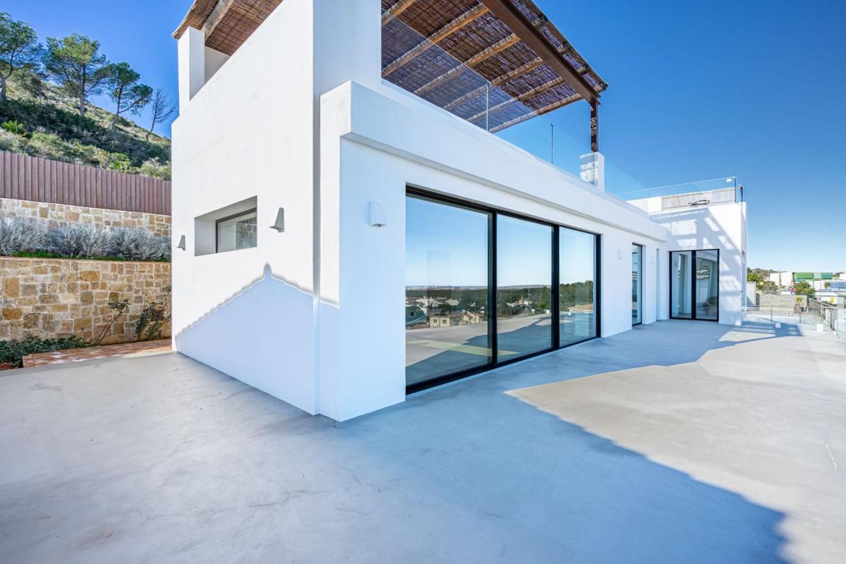 Properties for sale and rent in Spain photo 4