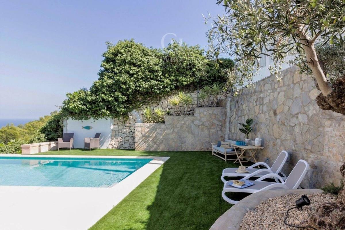Properties for sale and rent in Spain photo 3