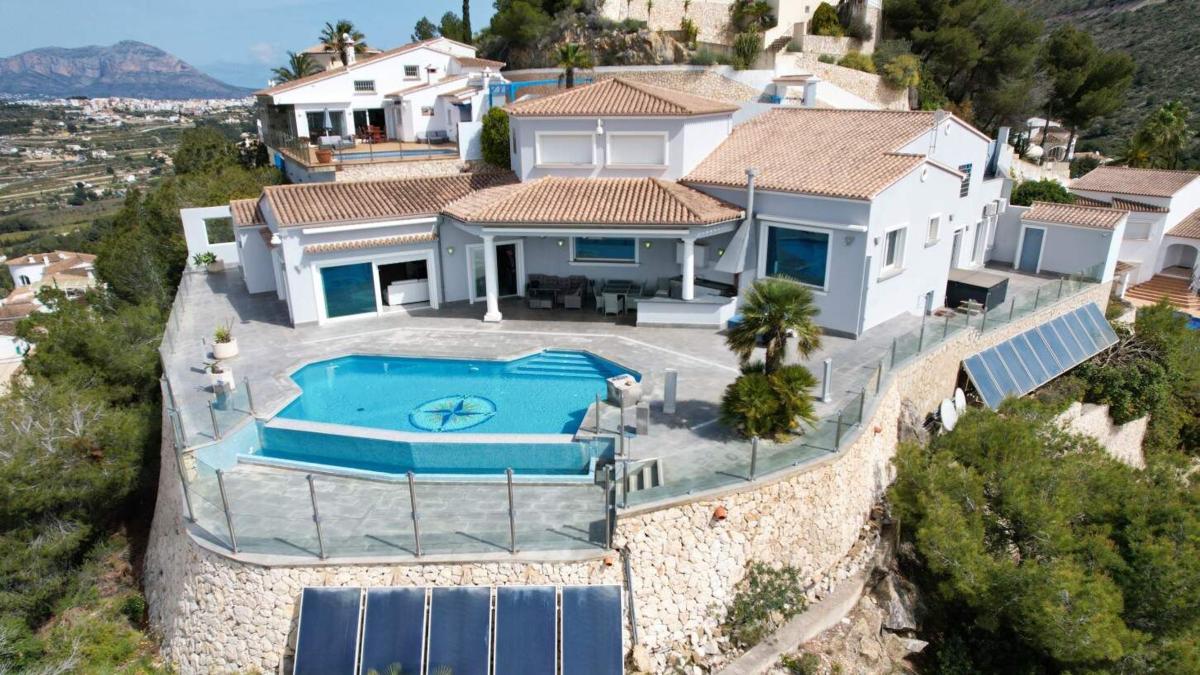 Properties for sale and rent in Spain photo 1