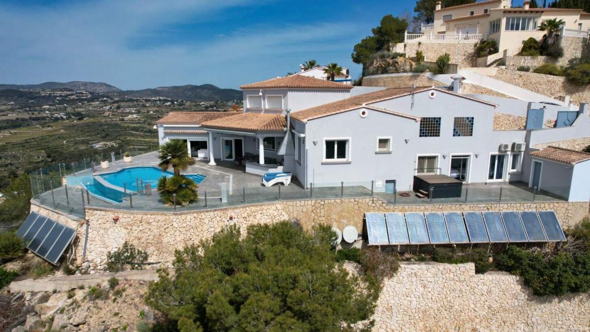 Properties for sale and rent in Spain photo 5