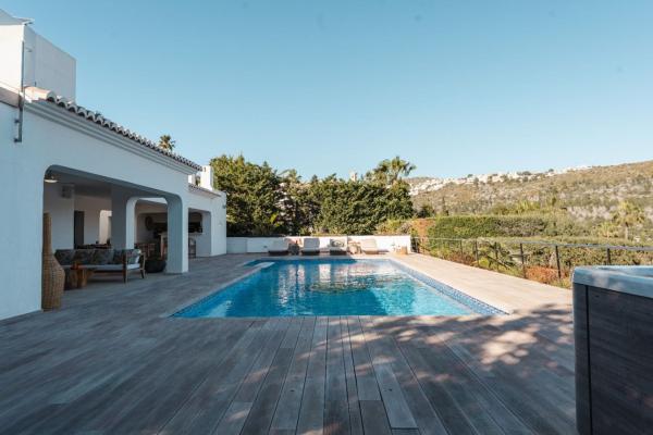 Частный шале на продаже в Casa o chalet en Casco Urbano, Moraira, Морайра thumbnail 2