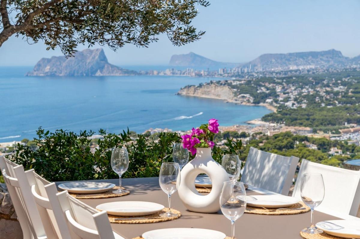 Продажа отдельного шале в Casa o chalet en El Portet-Pla del Mar, Moraira, Морайра photo 1