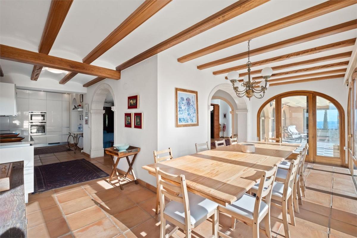 Properties for sale and rent in Spain photo 2