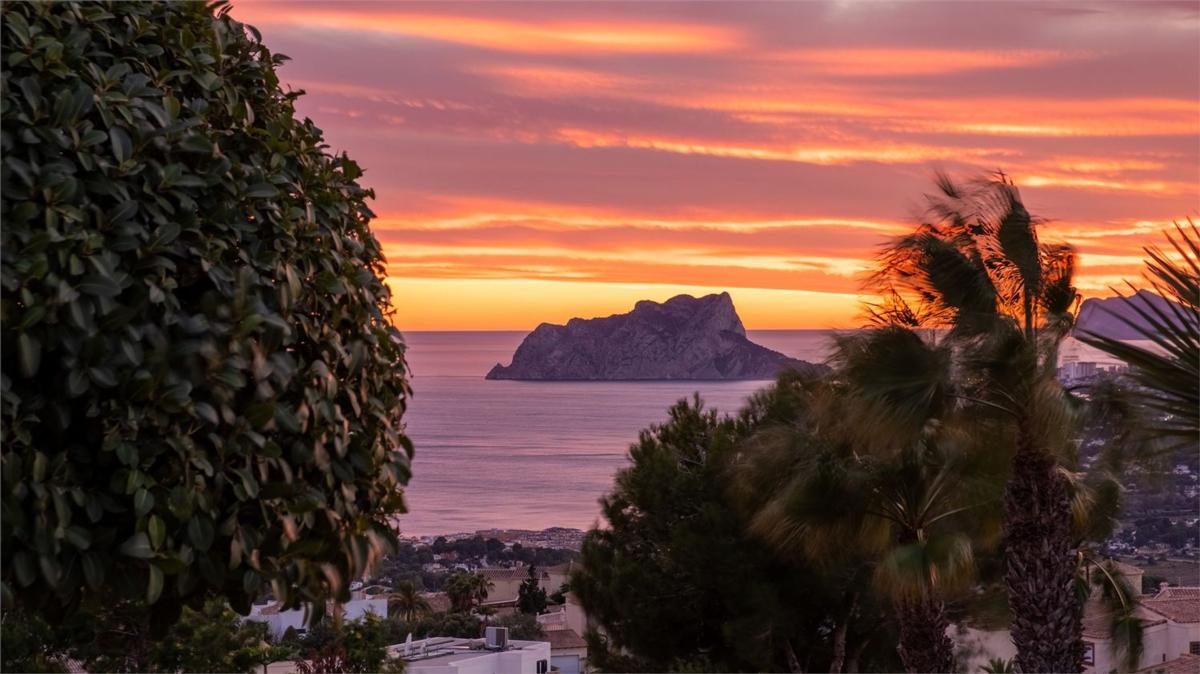 Properties for sale and rent in Spain photo 5