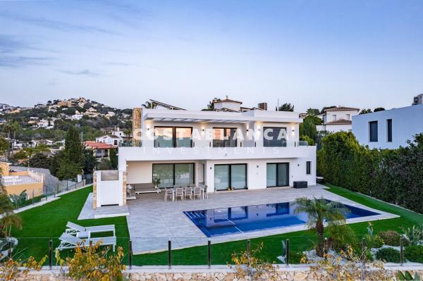Частный шале на продаже в Casa o chalet en Calle Mar de Creta, El Portet-Pla del Mar, Moraira, Морайра photo 1
