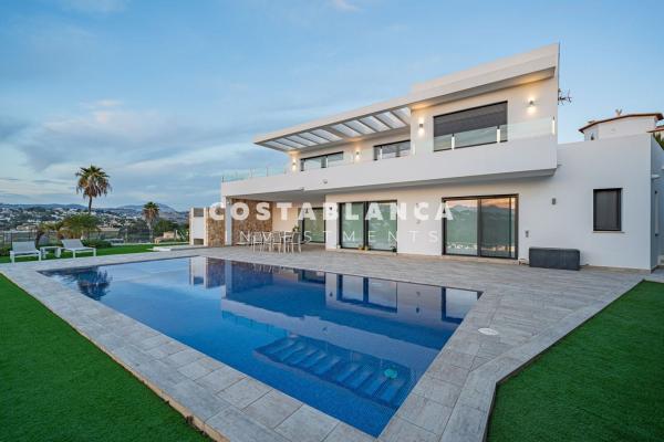 Частный шале на продаже в Casa o chalet en Calle Mar de Creta, El Portet-Pla del Mar, Moraira, Морайра thumbnail 2