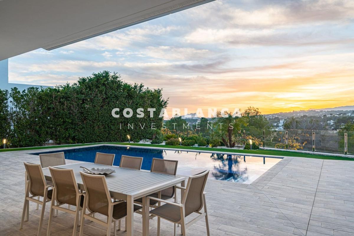 Продажа отдельного шале в  Casa o chalet en Calle Mar de Creta, El Portet-Pla del Mar, Moraira, Морайра photo 4