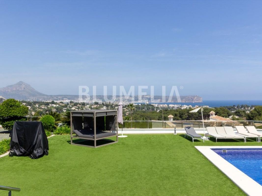 Properties for sale and rent in Spain photo 3