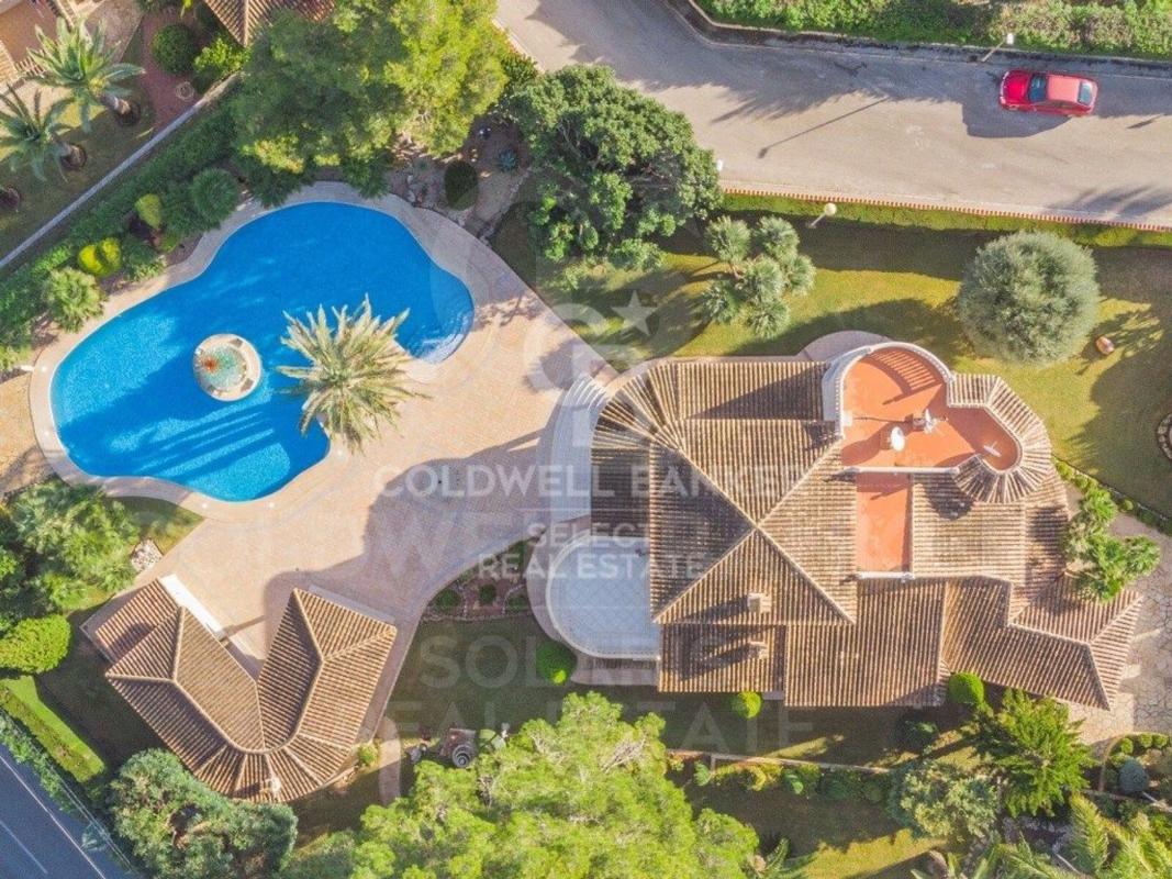 Properties for sale and rent in Spain photo 3