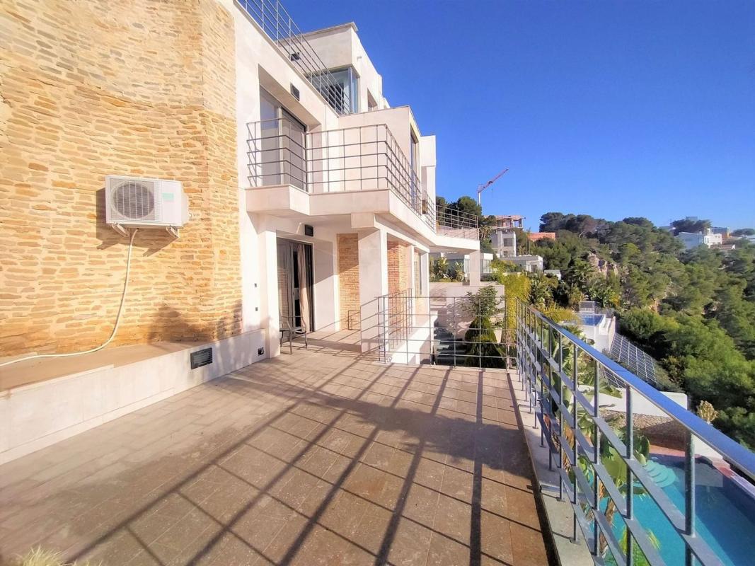 Properties for sale and rent in Spain photo 3