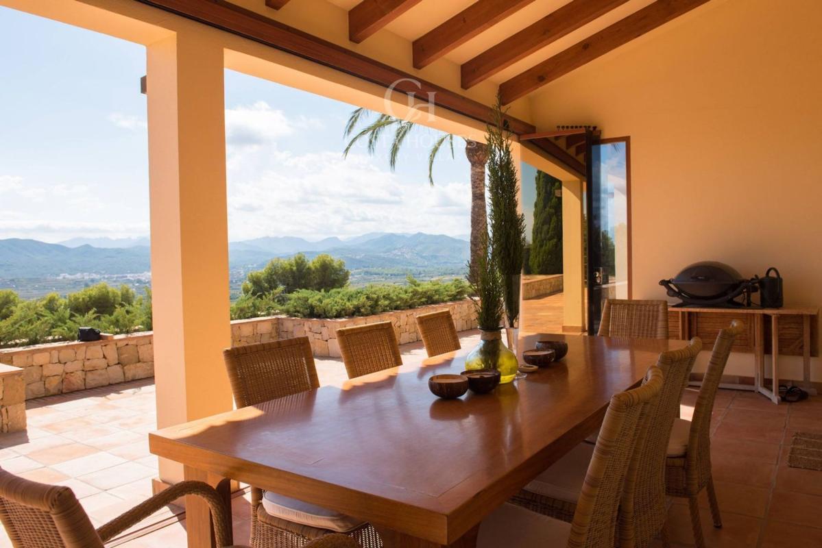 Properties for sale and rent in Spain photo 5