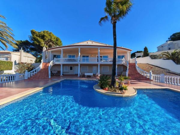 Частный шале на продаже в  Casa o chalet en Moravit-Cap Blanc, Moraira, Морайра photo 4