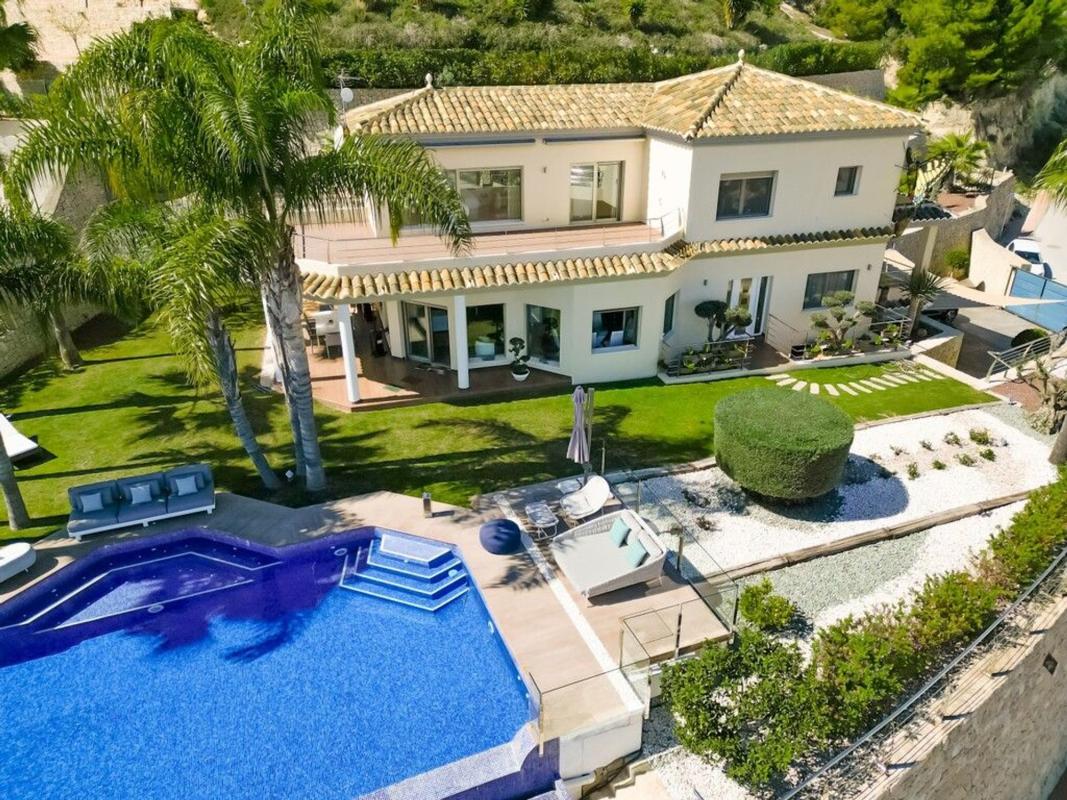 Properties for sale and rent in Spain photo 1