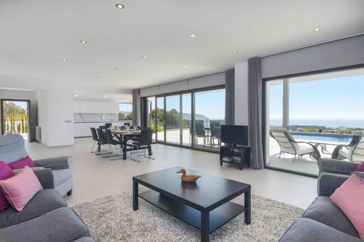Properties for sale and rent in Spain photo 4
