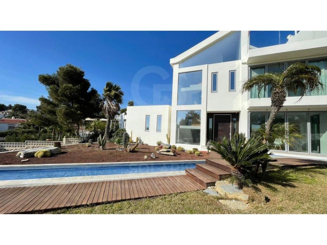 Propiedades en venta y alquiler en España photo 2