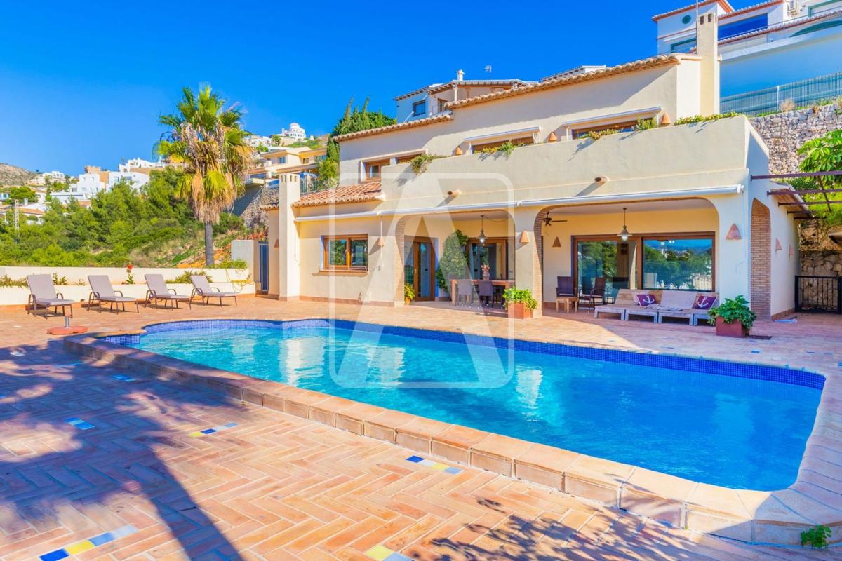 Properties for sale and rent in Spain photo 1