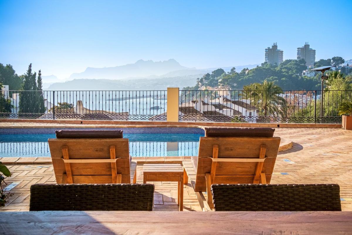 Properties for sale and rent in Spain photo 1