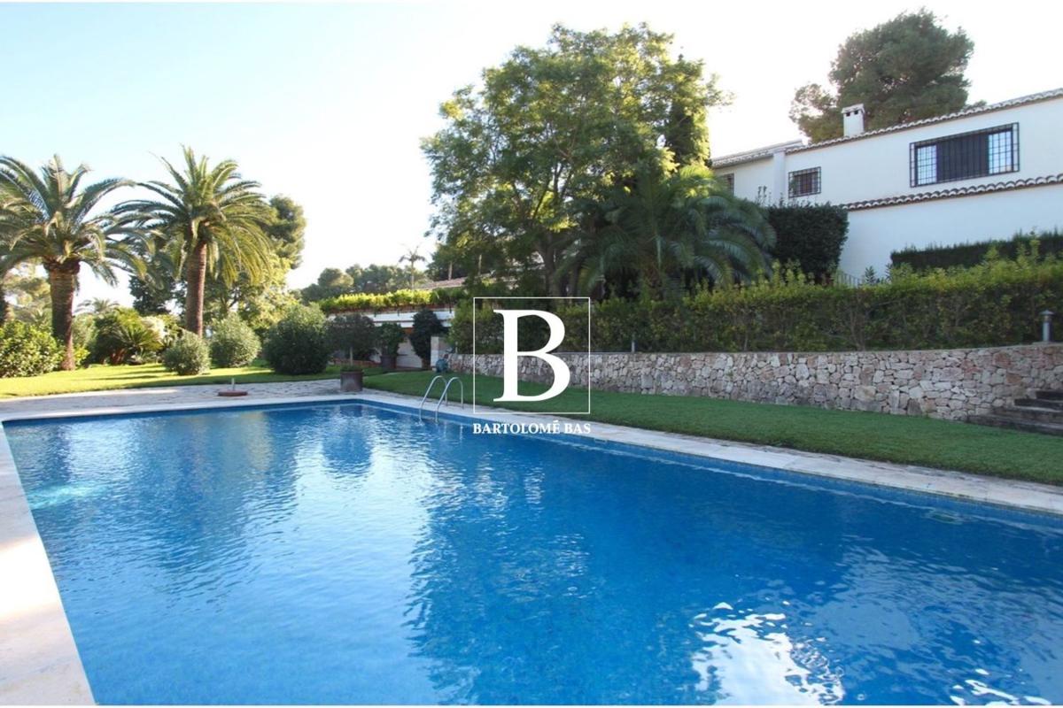 Properties for sale and rent in Spain photo 2