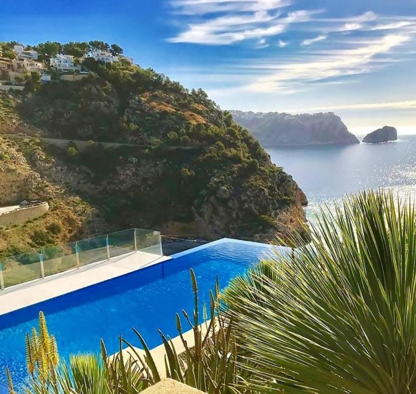 Properties for sale and rent in Spain photo 4