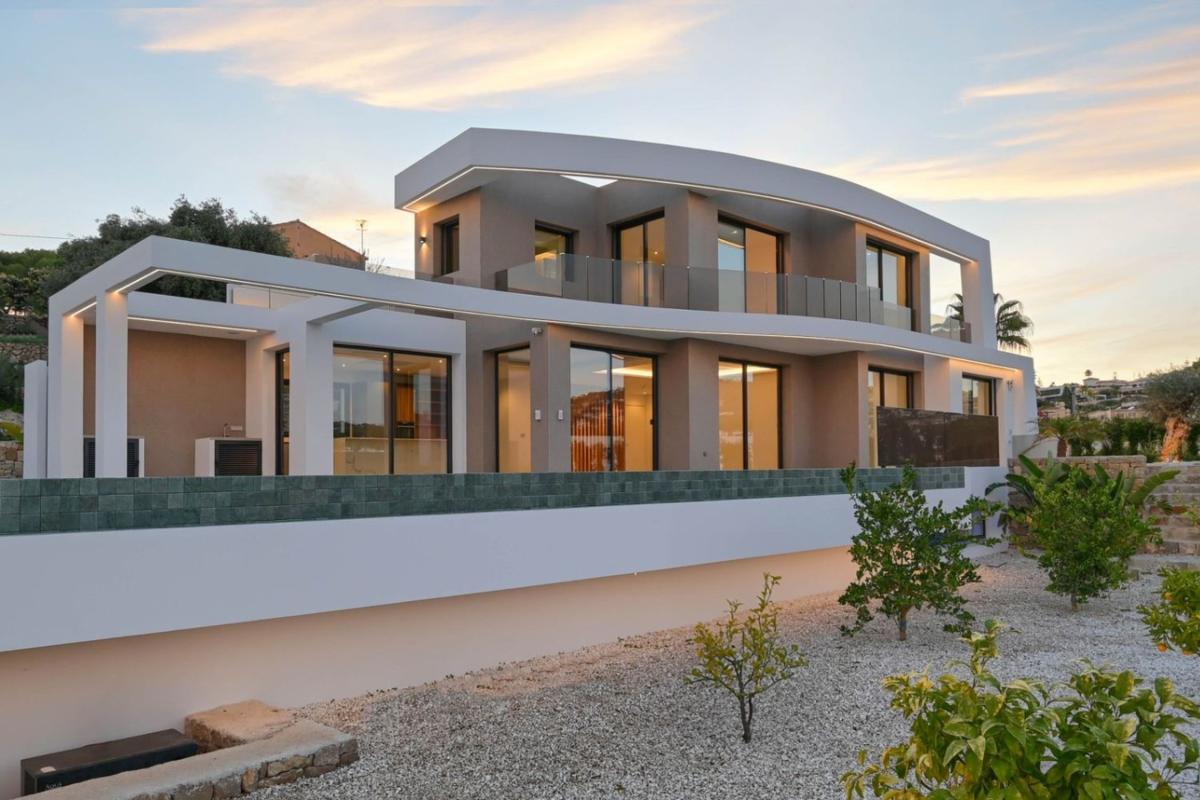 Sprzedaż niezależnego domku jednorodzinnego w Casa o chalet en Cala Advocat - Baladrar, Benissa, Benissa photo 1