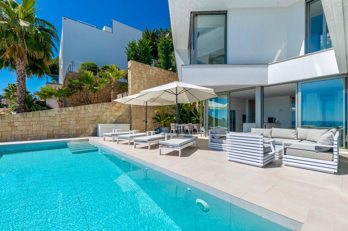 Properties for sale and rent in Spain photo 4