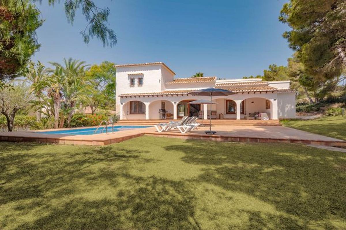 Propiedades en venta y alquiler en España photo 1