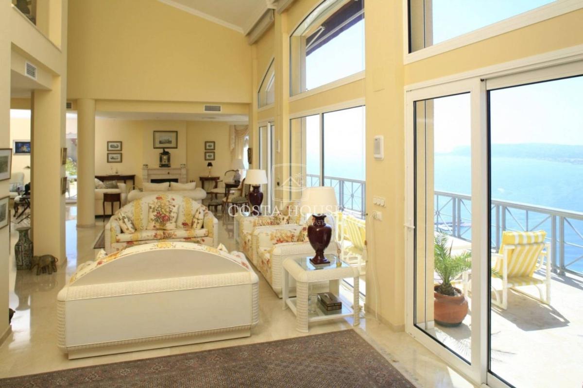 Properties for sale and rent in Spain photo 5