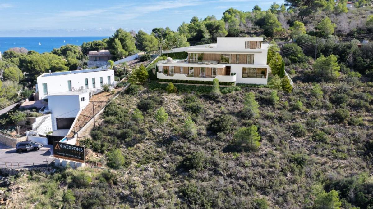 Sprzedaż niezależnego domku jednorodzinnego w Casa o chalet en Les Rotes/Las Rotas, Denia, Dénia photo 1