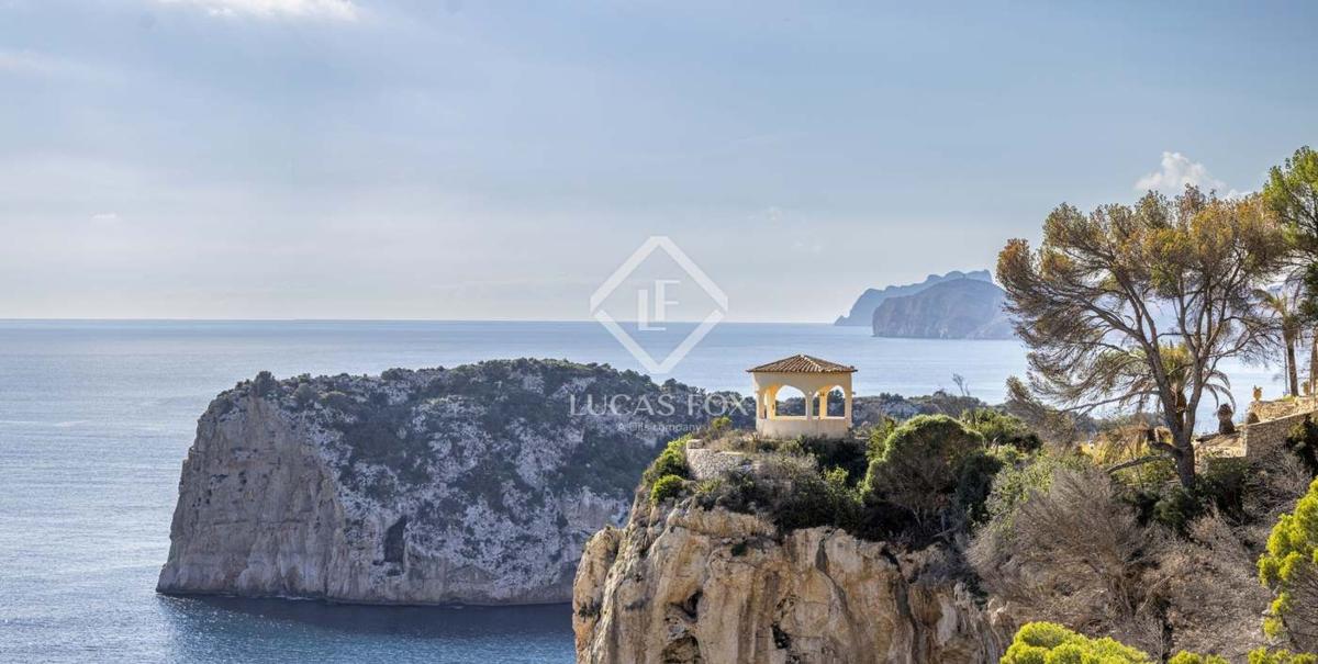 Properties for sale and rent in Spain photo 5