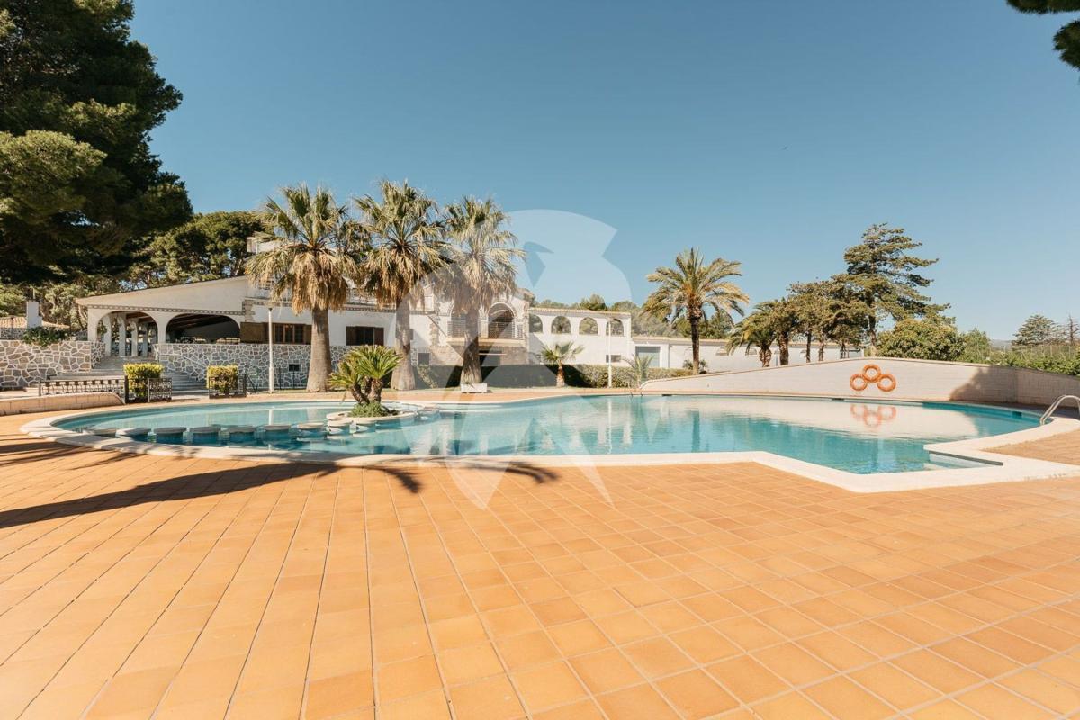 Properties for sale and rent in Spain photo 3
