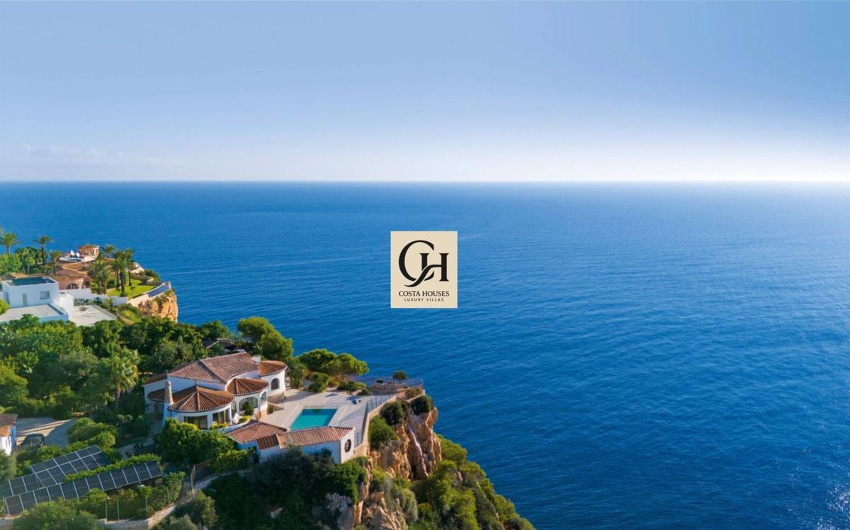 Properties for sale and rent in Spain photo 1