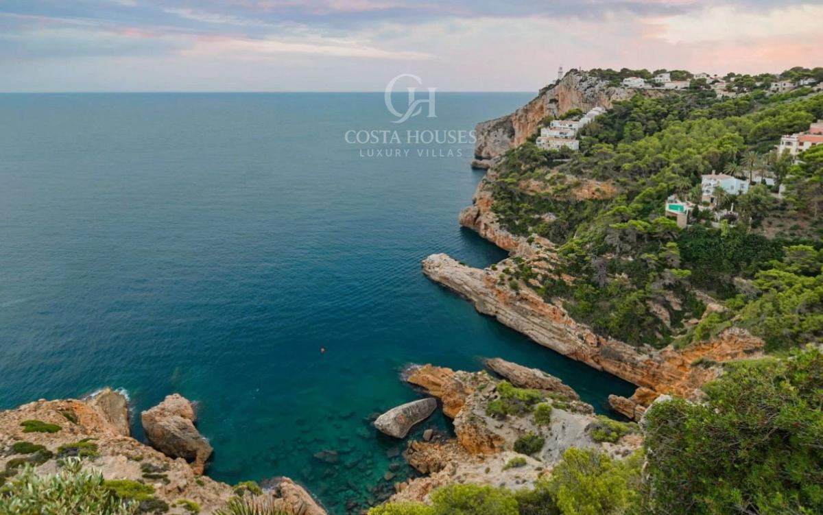 Properties for sale and rent in Spain photo 5
